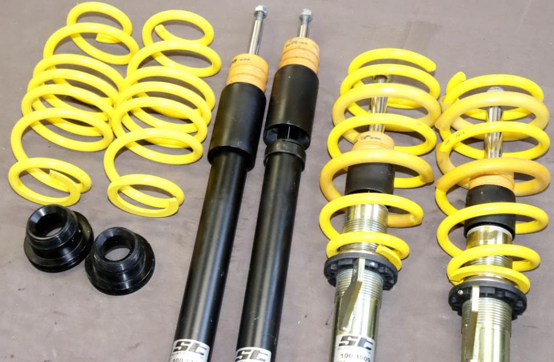 フォルクスワーゲン ゴルフ7R FF typeAU　KW ST　車高調