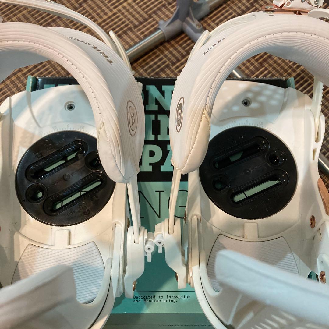 け*ぴ様 TRILOGY ビンディング 2018/2019 ホワイト M