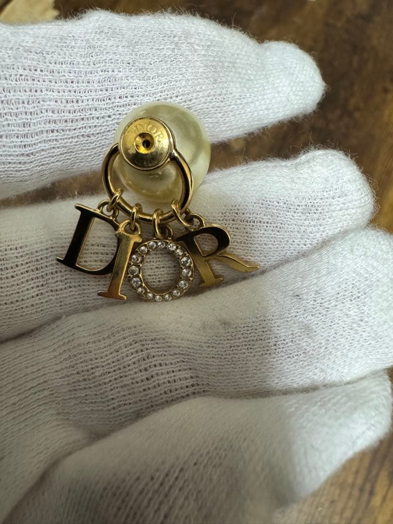 ⭐️専用Dior ディオール トライバル レジンパール クリスタル ゴールド 片耳