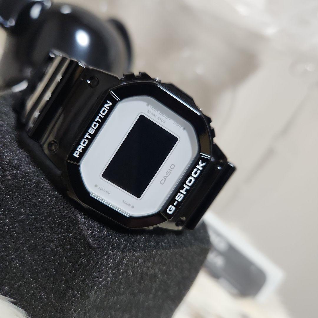 未使用品　G-SHOCK×BE@RBRICK　DW-5600MT-1JR