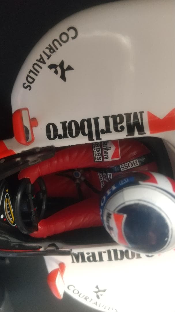 ミニチャンプス 1/18 マクラーレン mp4　Marlboro