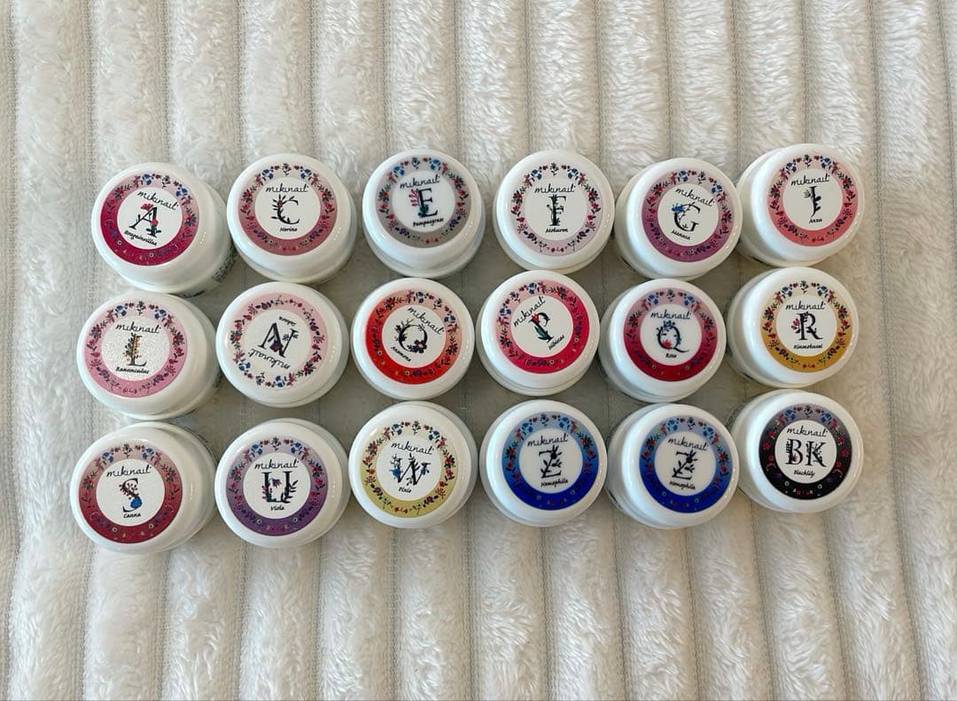 新品未使用 mikigel 第1弾18色 ジェルネイルセット