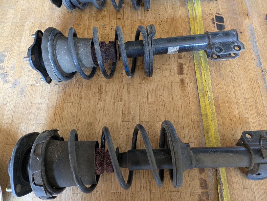 いすゞ　ジェミニイルムシャーR純正サスペンション１式