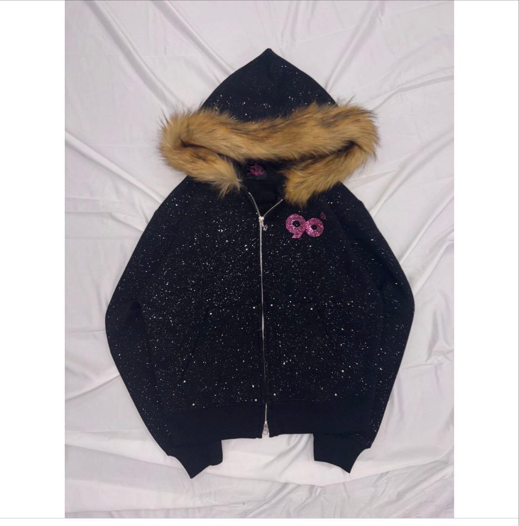 9090ラメ入り黒パーカー ファー付き
