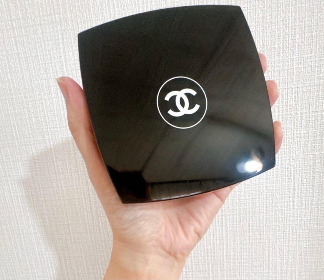 シャネル2025クリスマス限定レヌフオンブルコメット848ザ ニューシンギュラー