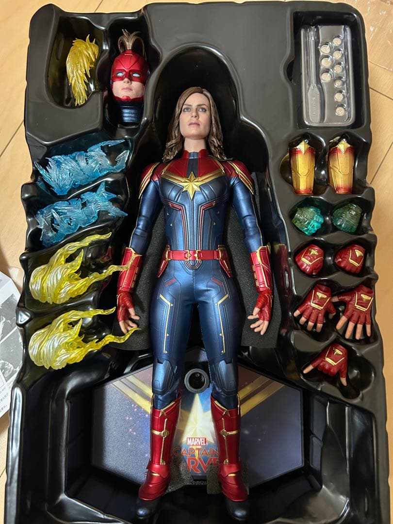 キャプテン・マーベル フィギュア　即購入OK