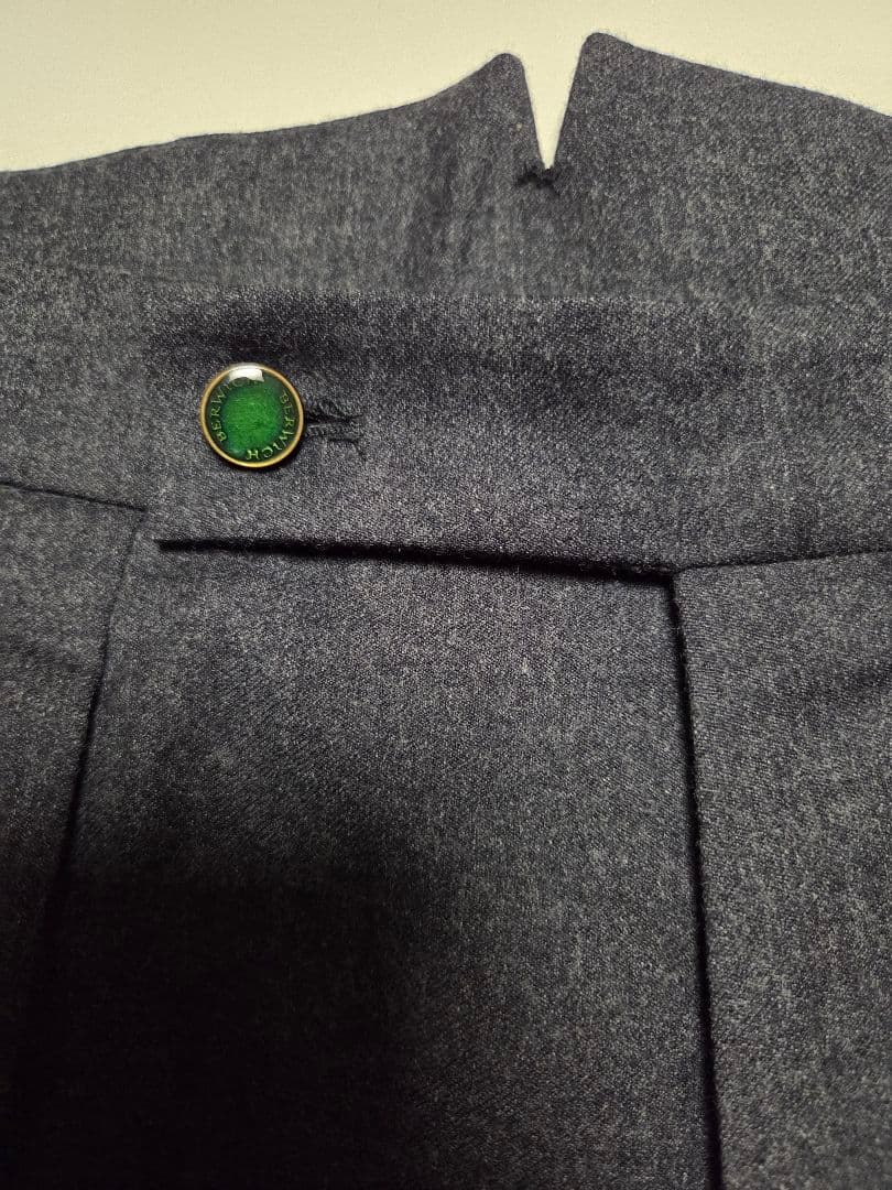 【美品】ベルウィッチ　hankyu scotch　REDA製　濃灰　46　秋冬