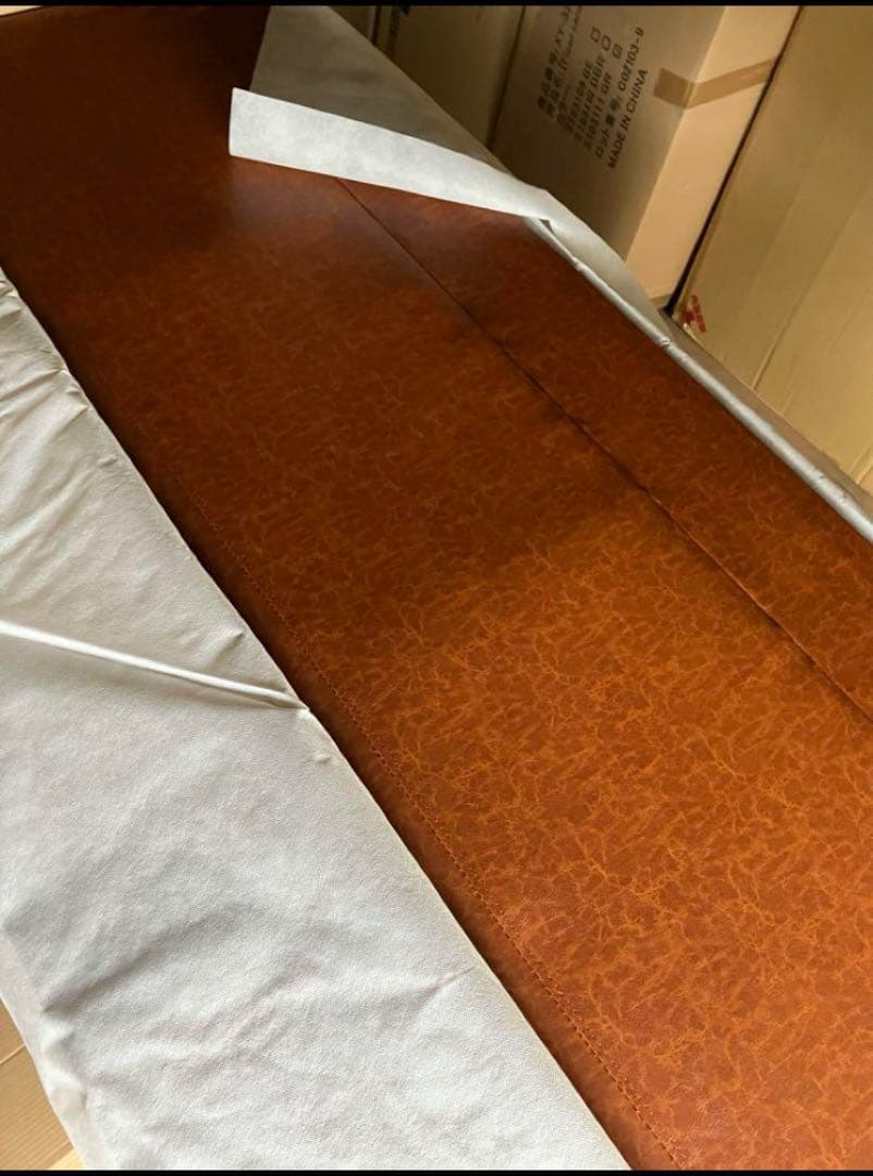 未使用　デザインコーナーカウチソファ　オットマン付き　キャメルブラウンレザー調