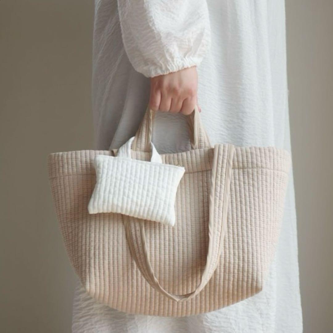 ヌビバッグ◎ミルクティー ダブルハンドル　マザーズバッグ　イブル　底板付き