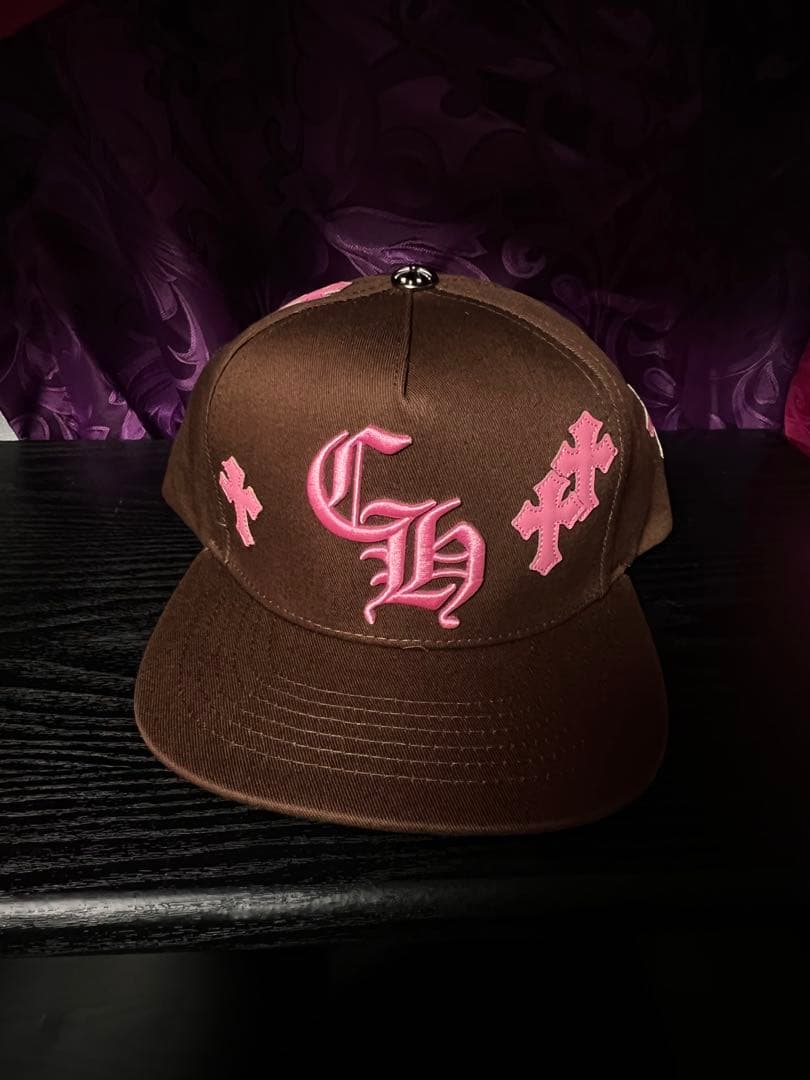 Chrome Hearts CHレザーロゴクロスキャップクロムハート