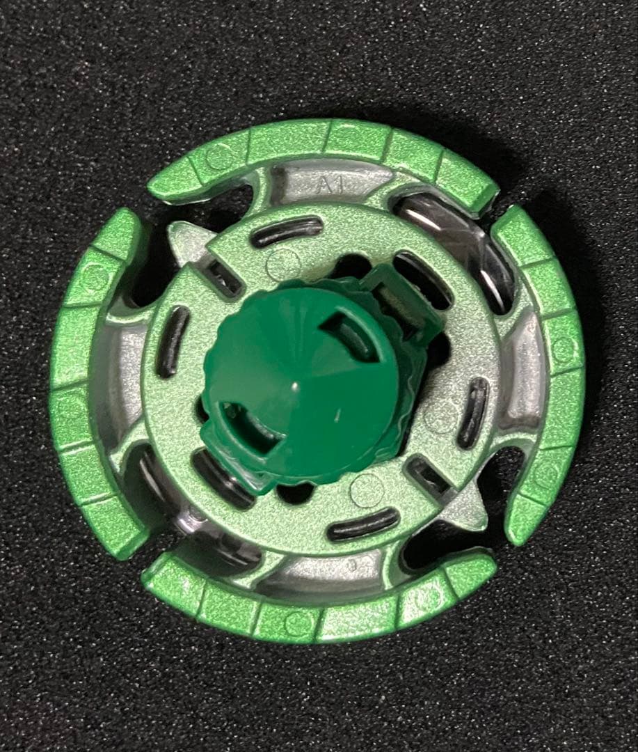 メタルファイトベイブレード アースアクイラ 3色+1点セット