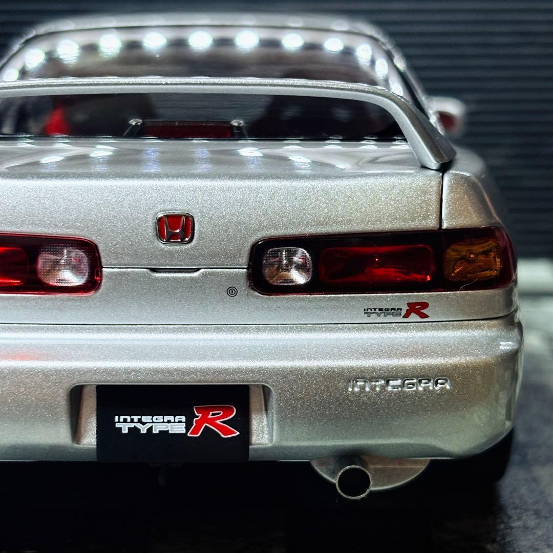 1/18 モーターヘリックス ホンダ インテグラ タイプR DC2 前期型