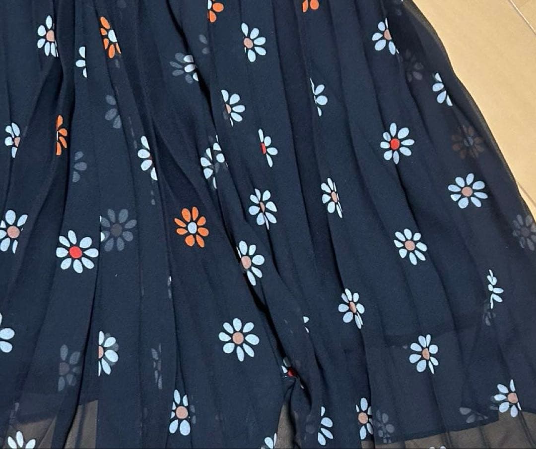 Zimmermannジマーマンロングワンピース　フラワープリントプリーツスカート