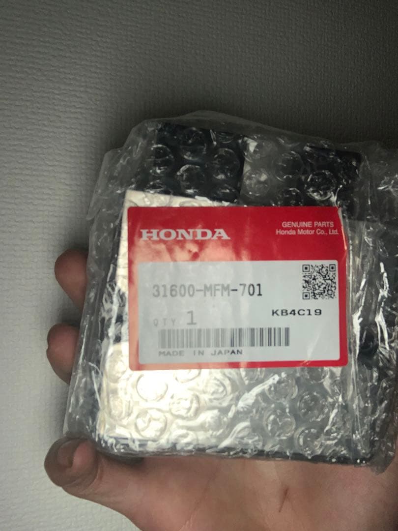 cb400sf nc42 純正レギュレータ　新品未使用