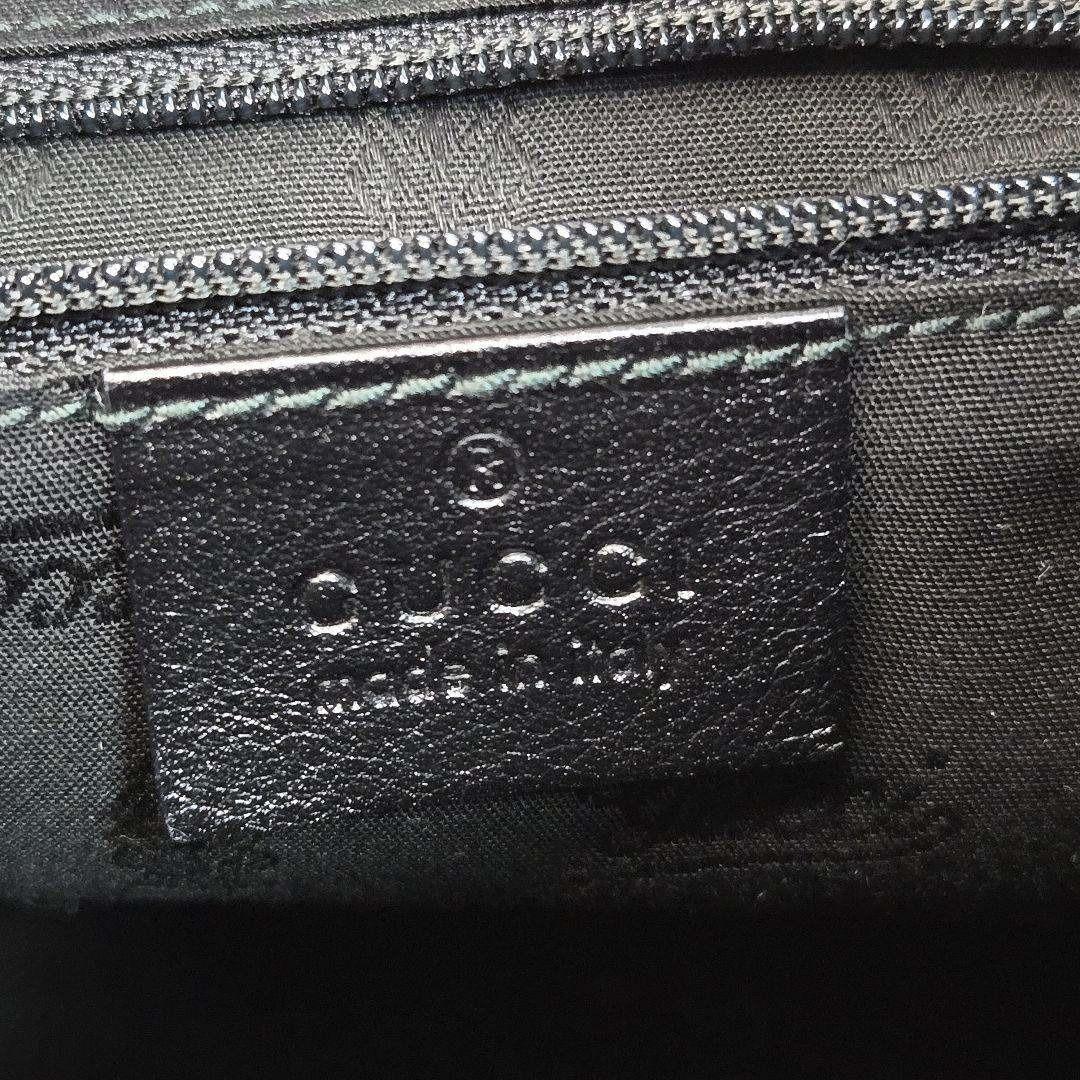 ほぼ未使用 GUCCI ホーボー型 GGシマレザー ショルダーバッグ