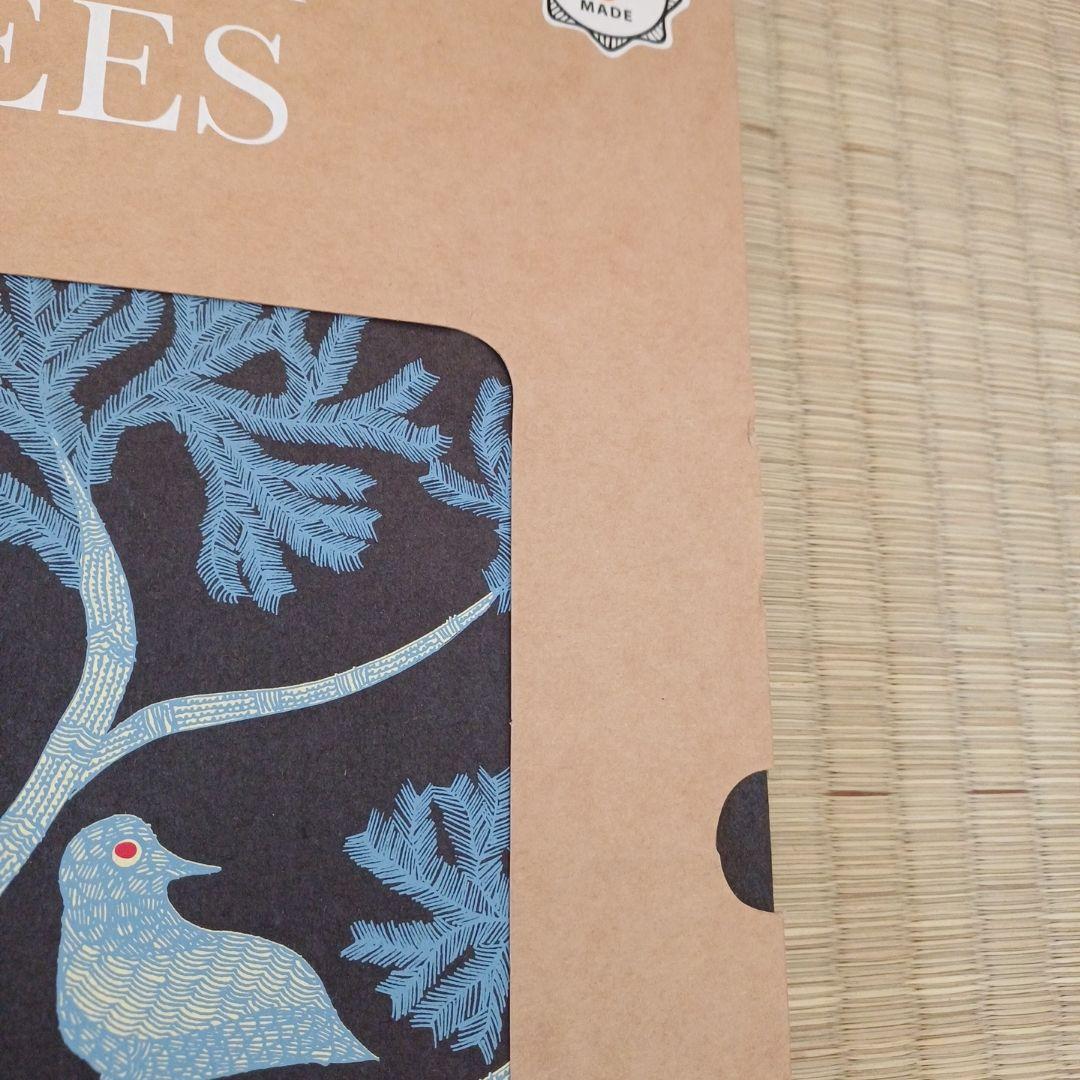 タラブックス　ハンドメイド　夜の木　英語版　TREES　新品　絵本　インド　版画