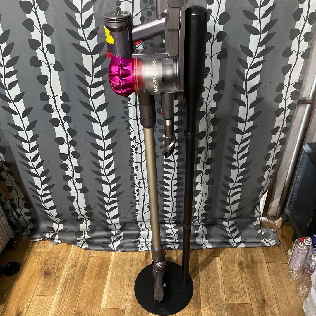 Dyson V7 SV11スティッククリーナー本体 立て掛けスタンド付き