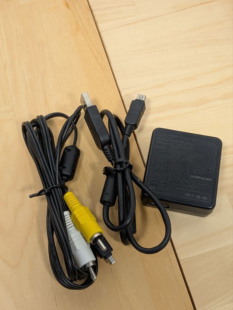 美品箱あり OLYMPUS SZ SZ-11レッド オリンパス コンデジ