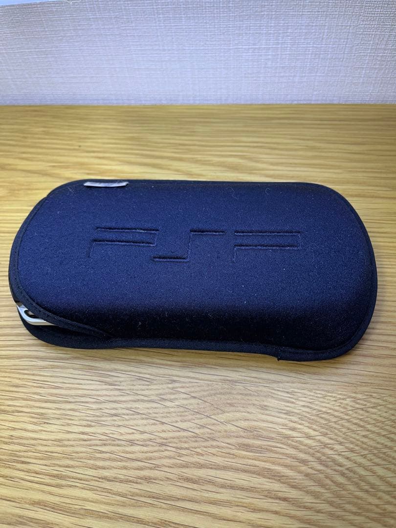 極美品 PSP 黒 ブラック 本体 付属品 ソフトケース付属　ソニー 171