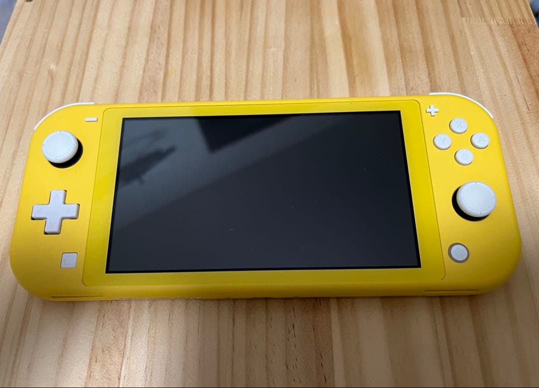 Nintendo Switch Lite イエロー【美品】