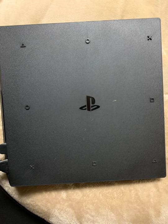 PS4 1T CHU-7100BB01 ソフト16本付き‼️