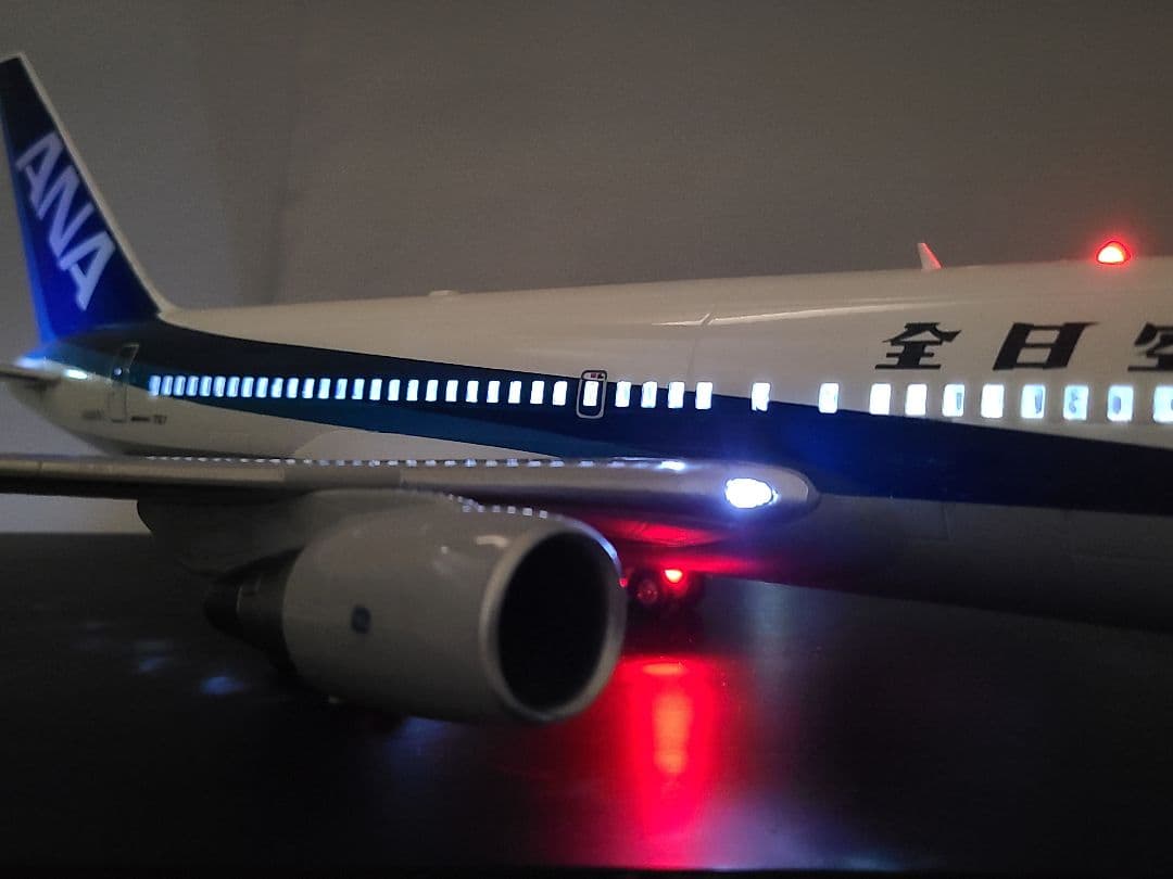 ANA BOEING 767-200 LED仕様完成品 1/100