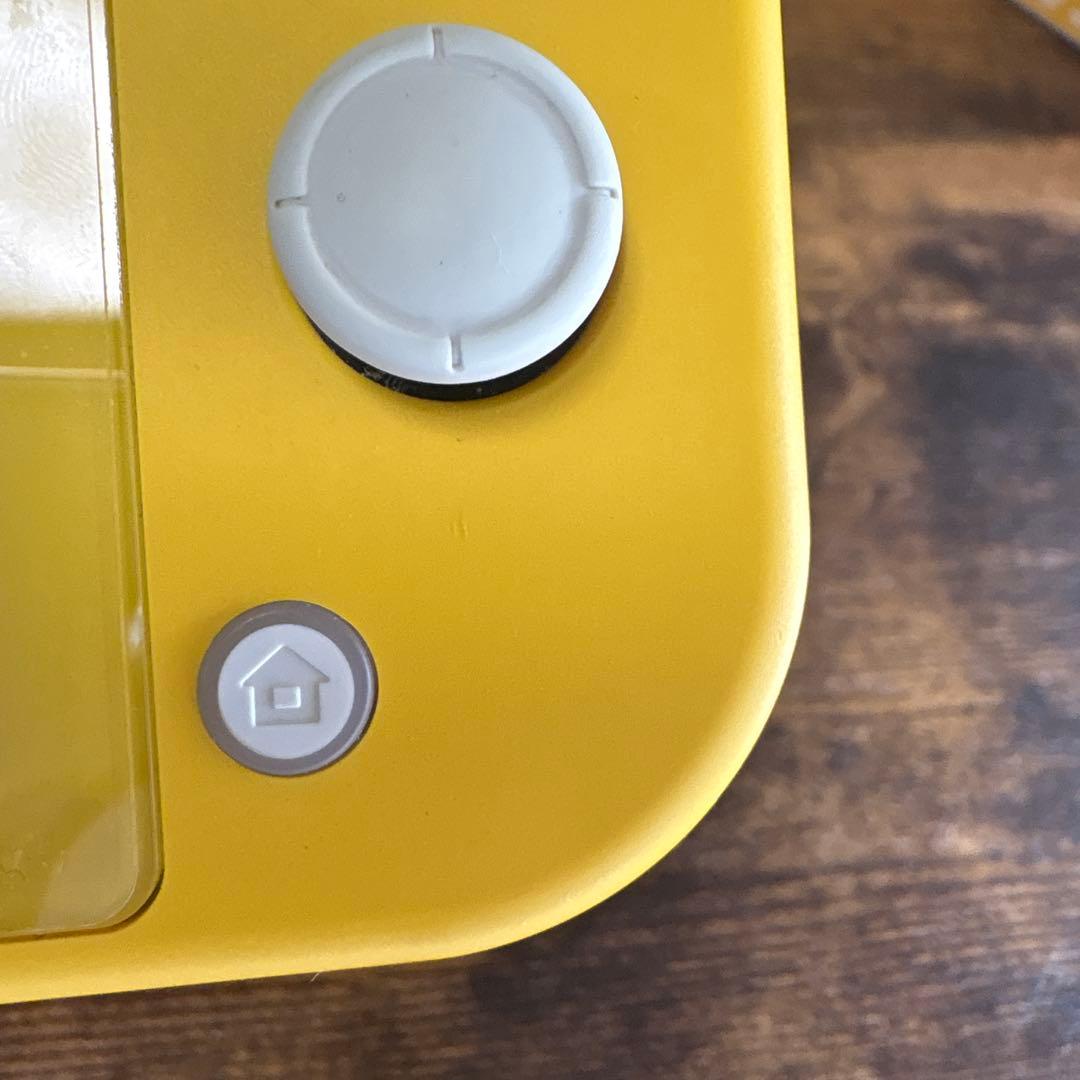 Nintendo Switch Lite イエロー 箱付きでの発送も可能