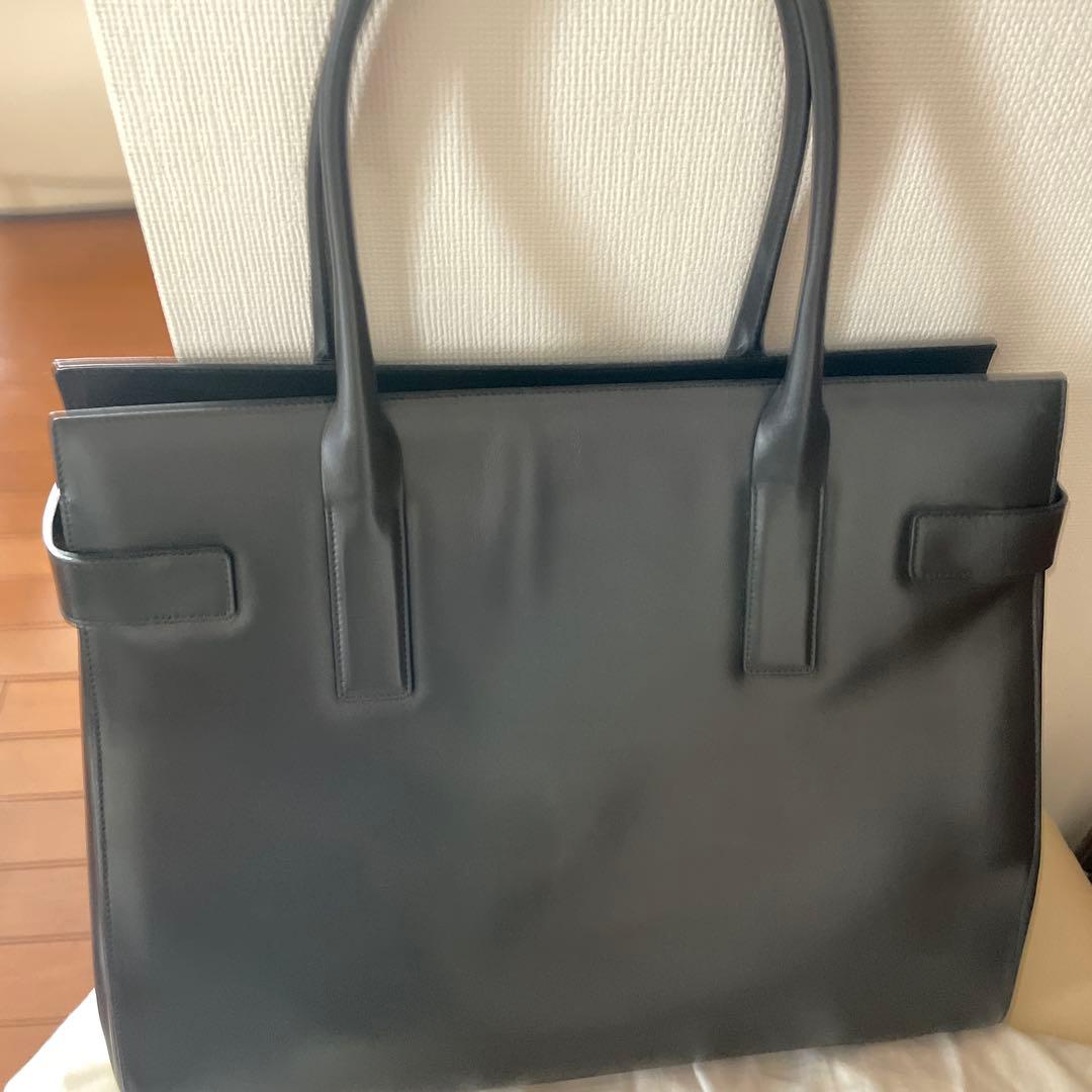 新品　レザートートバッグ ゴールド金具付き