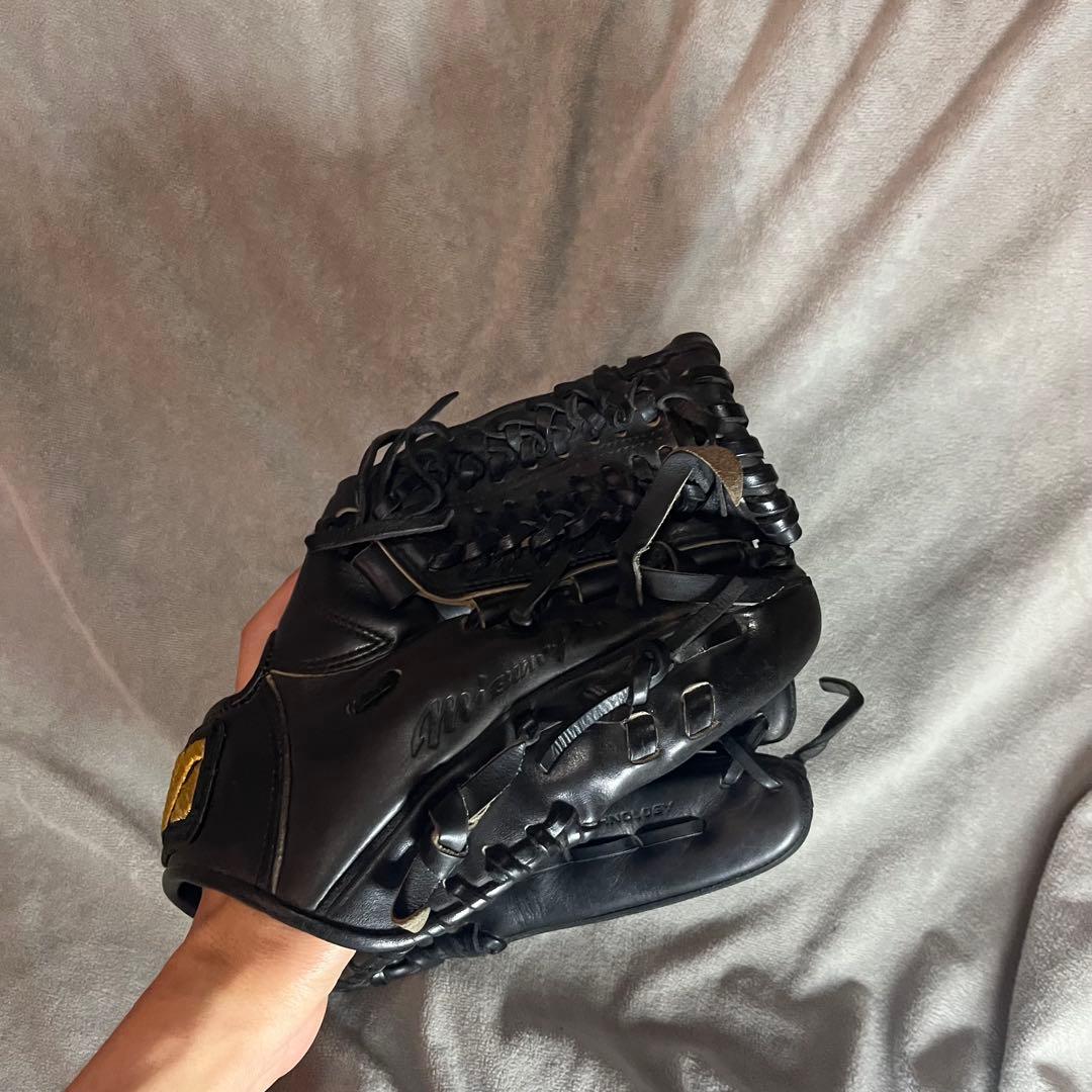 ミズノプロ　硬式内野手用グローブ　Mマーク　旧タグラベル