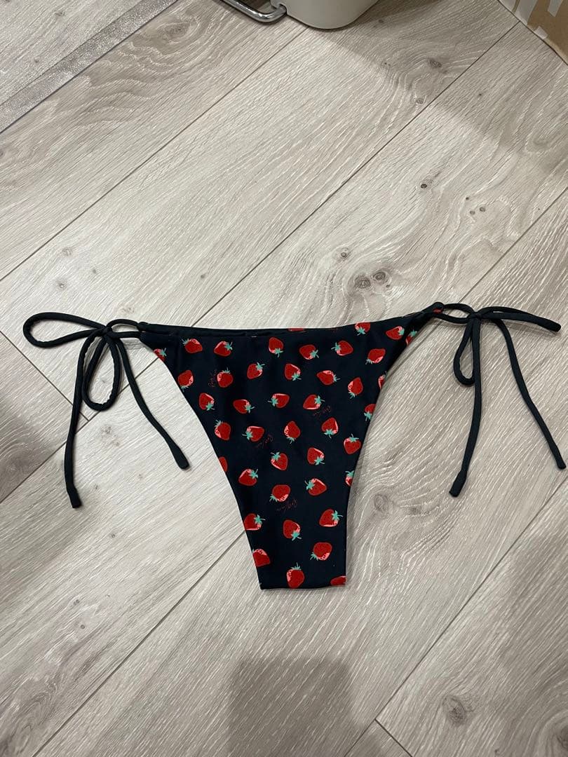 ロージールーチェ×ALEXIASTAM コラボビキニ M ボトムのみ