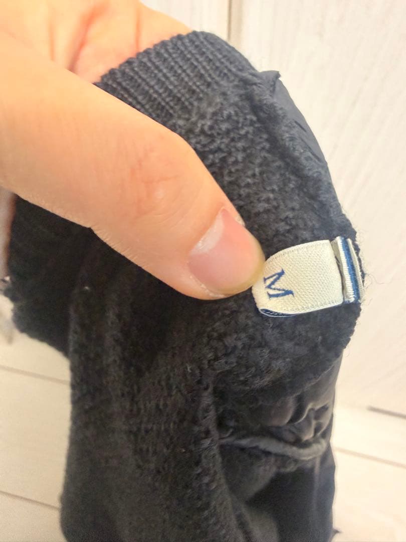 MONCLER ブラック ダウンカーディガン　カーディガン【訳あり】