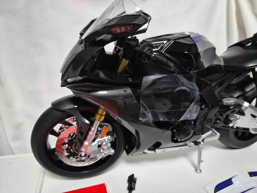 ヤマハ　YZF-R1M 超BIG1/6サイズ