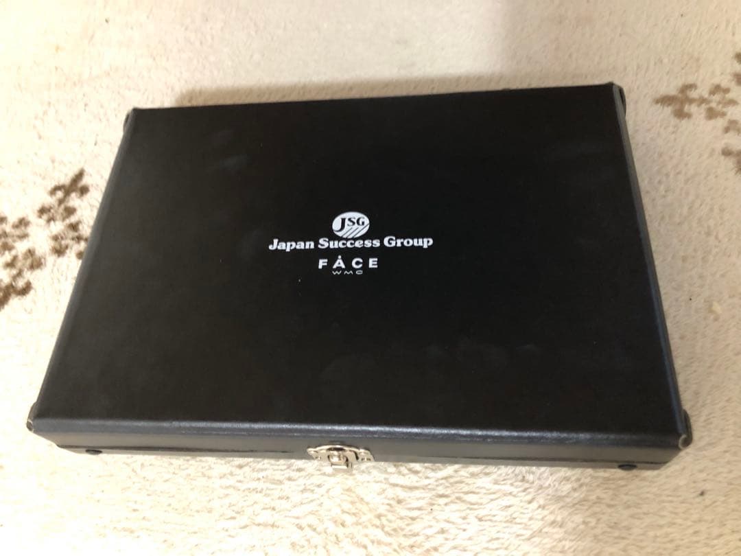 チーク アイシャドウ　パレット 多色　36色　フェイスジカラーズ