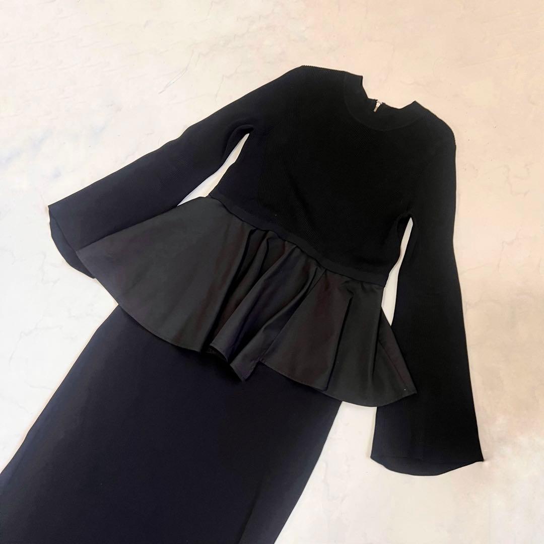 美品　ADAM ET ROPÉ FEMME ペプラムコンビニットワンピース