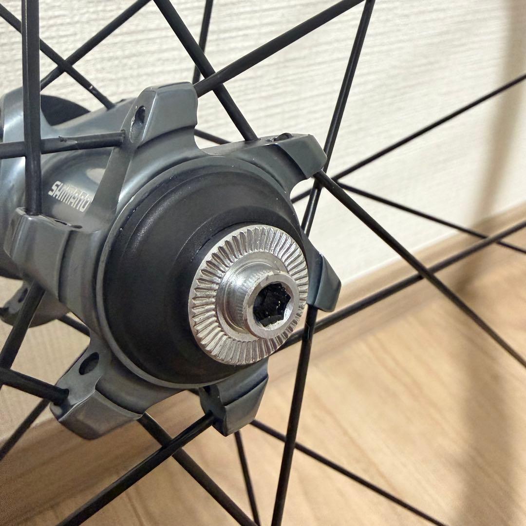 【ほぼ未使用品】シマノ WH-RX830-TL 700c フロントリア セット