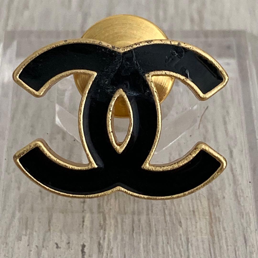 CHANELシャネル ピンブローチココマークブラックCC 02A ゴールドカラー