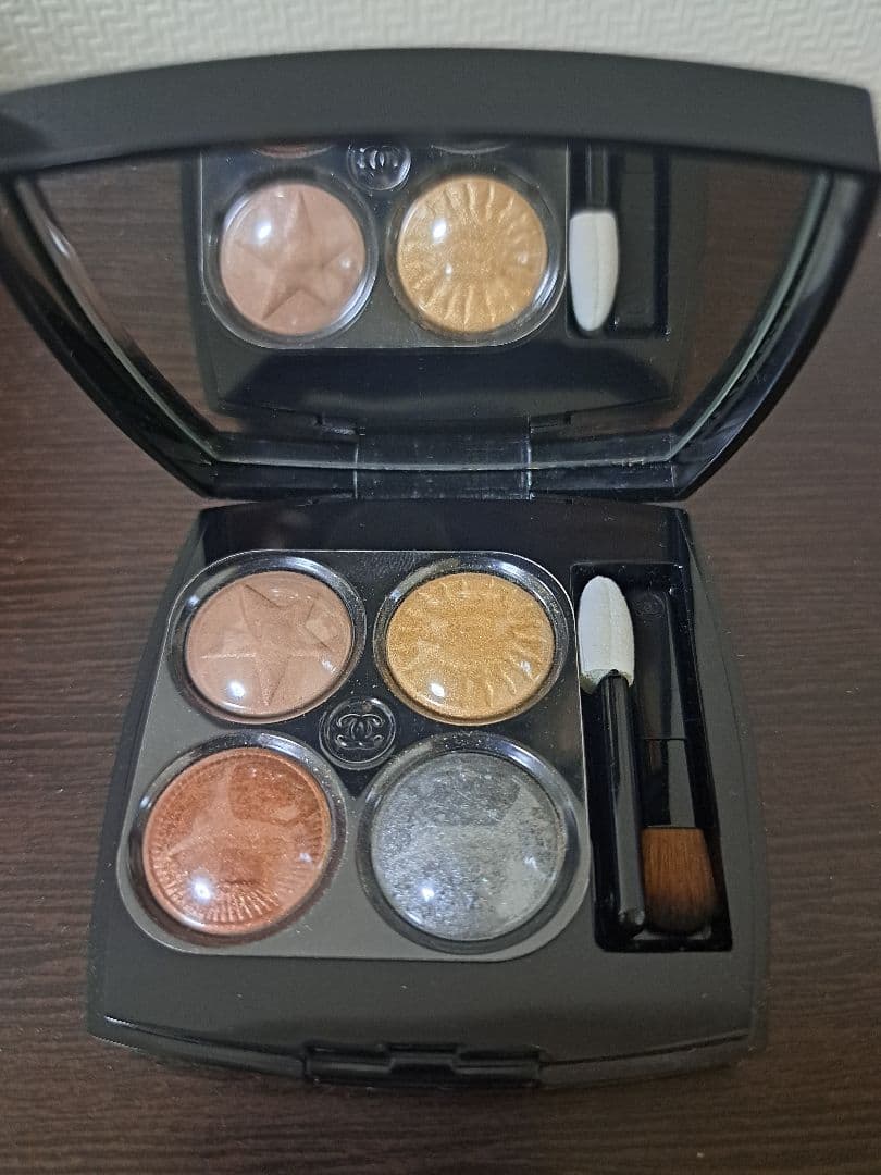 CHANEL レ キャトル オンブル ブトン 229 ブトン ステレール