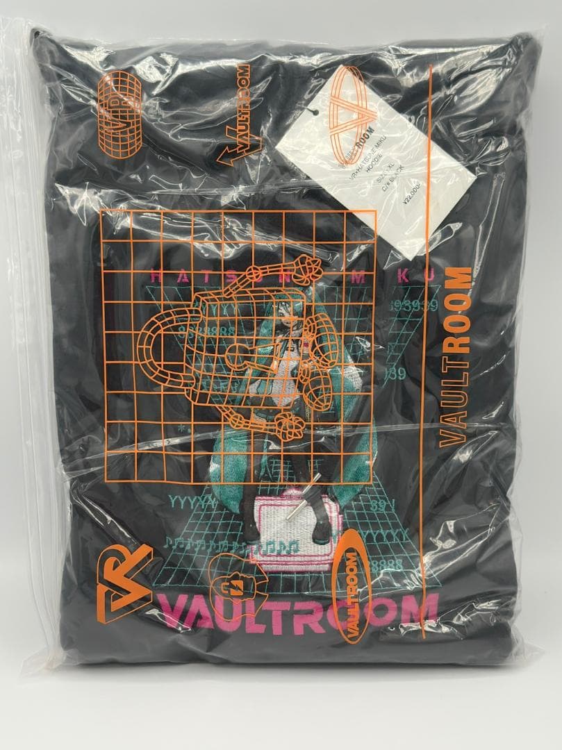 【新品未使品】vaultroom × 初音ミク コラボ　フーディー　XLサイズ