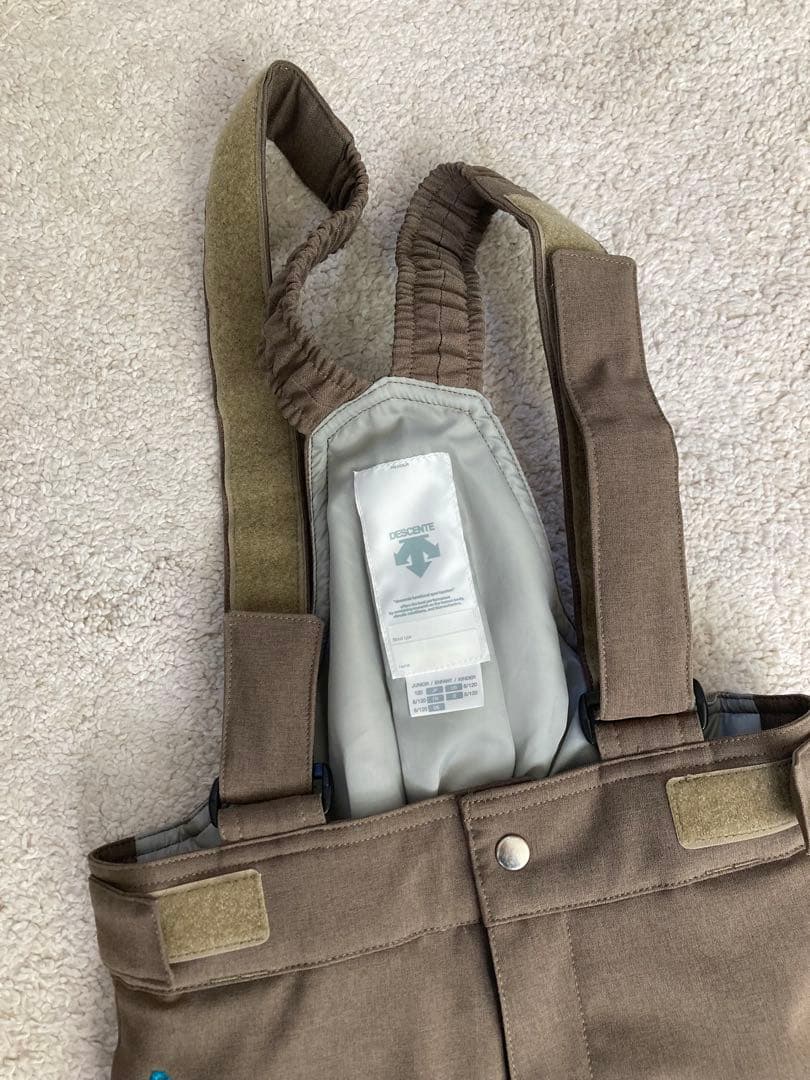 DESCENTEキッズ スキーウェア120 GORE-TEXグローブ2つ付き