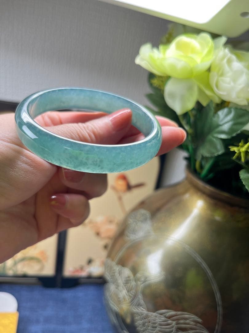 高品質‼️新入荷❣️天然A貨翡翠　完美品、雪花綿入り氷種氷藍水バングル　鑑定書付き