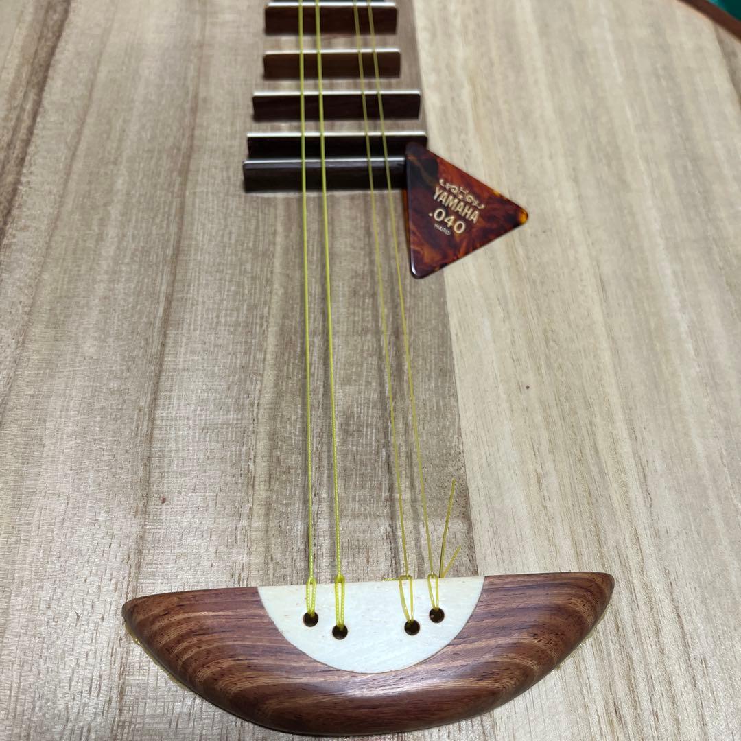 琴月　月琴　高級製品　4線　Yueqin 刻印有り　木製 ハードケース付き