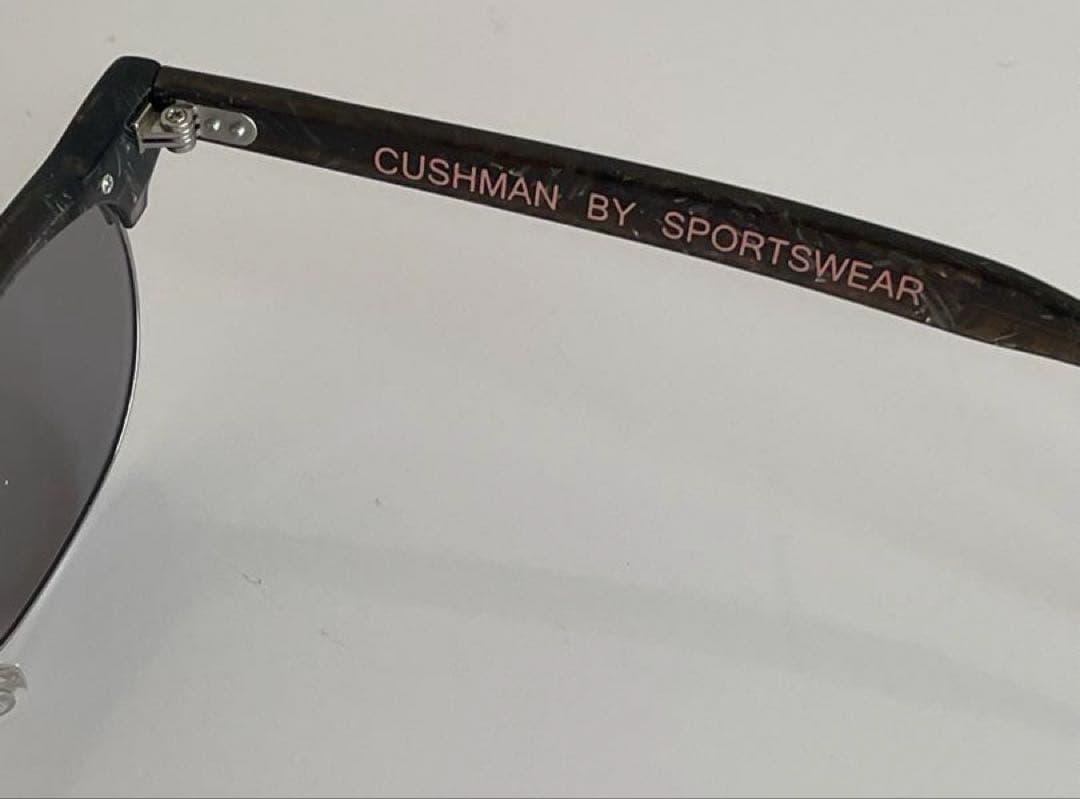クッシュマン　サングラス　サーモントブロータイプ