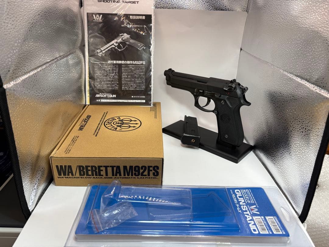 WA Beretta M92FS バトルダメージ　ベレッタ　スタンド付き