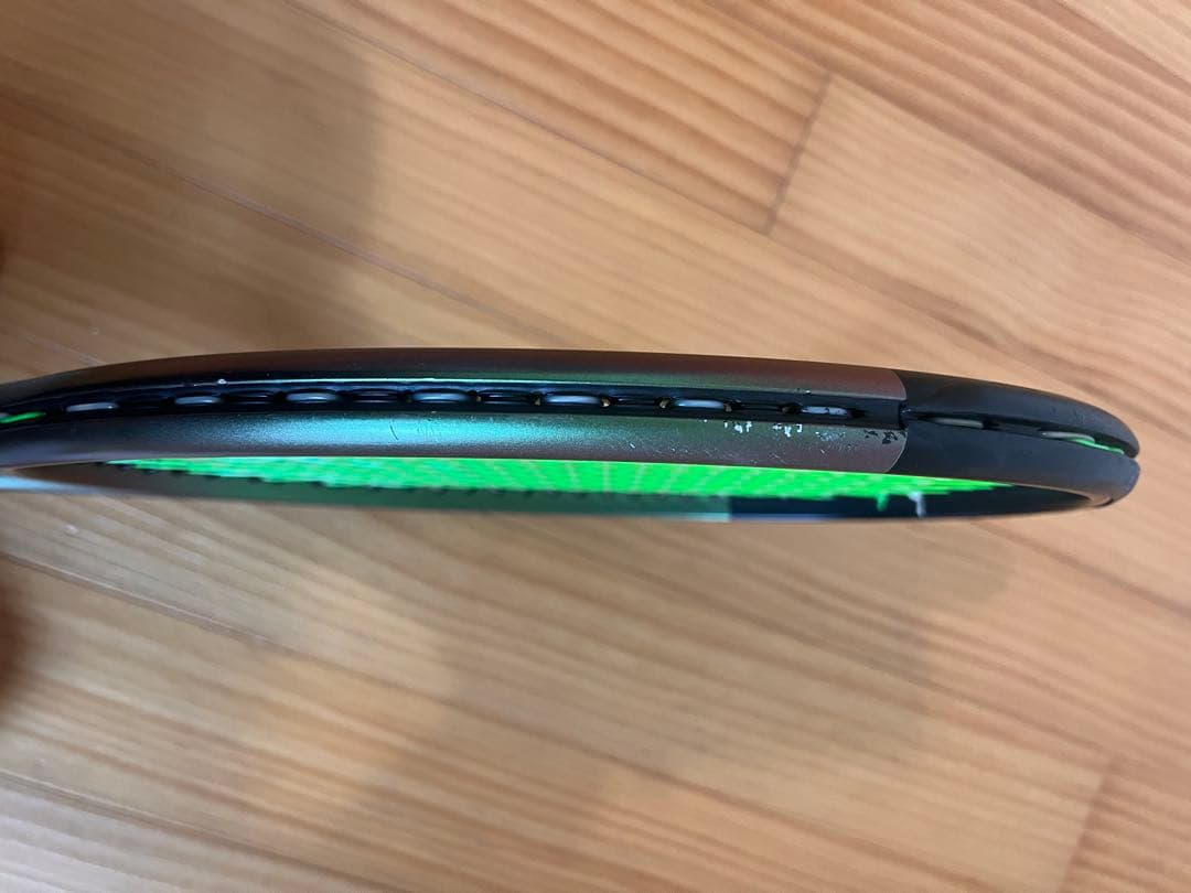 Wilson Blade V8 100 300g G2テニスラケット