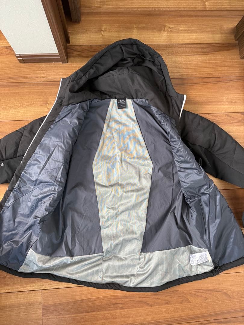 《Lサイズ》　オークリー　ゴルフウェア　ブルゾン