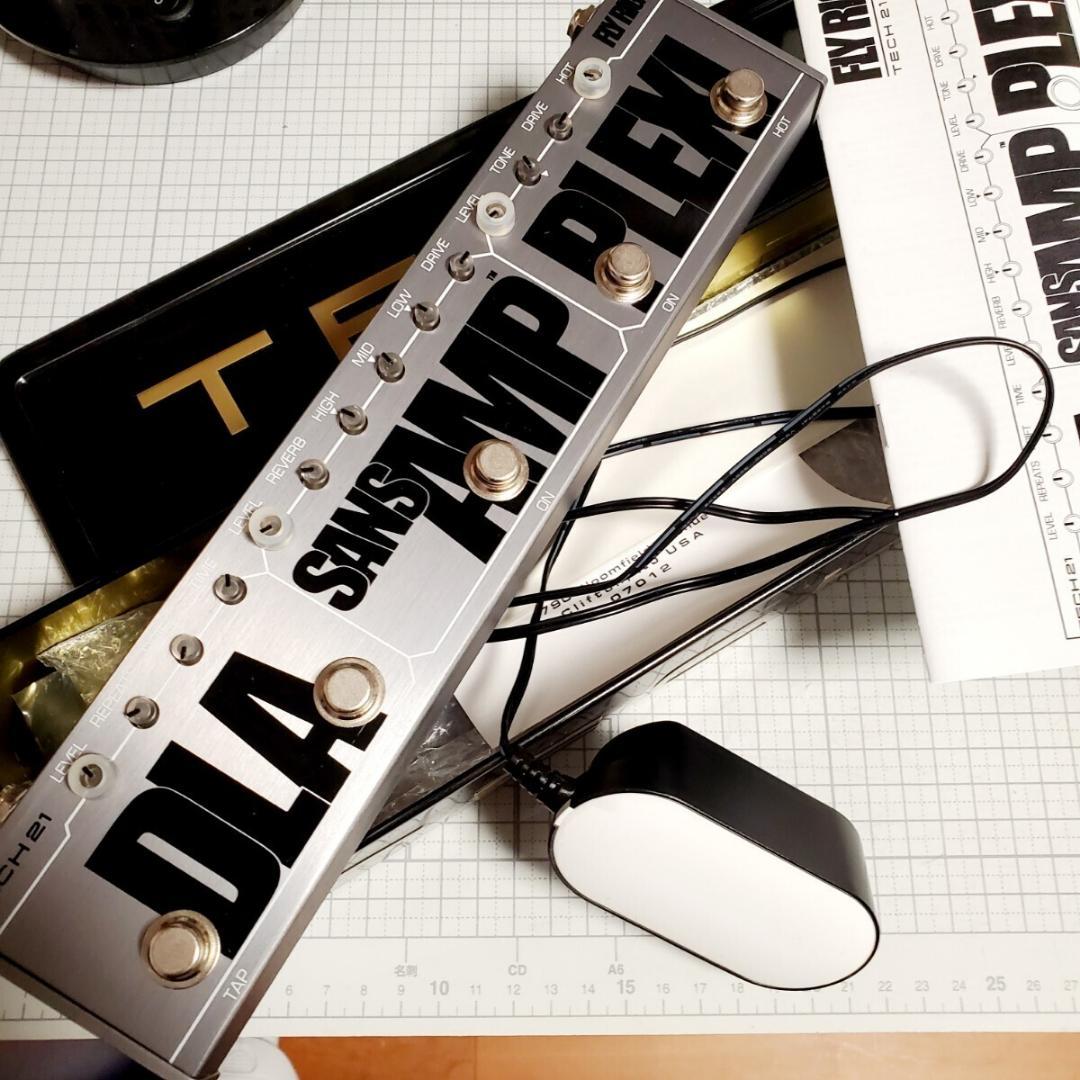 ギター TECH21 FLY RIG5