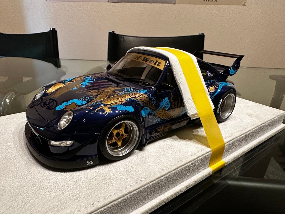 Fuelme RWB993 ドラゴンデザイン ミニカー