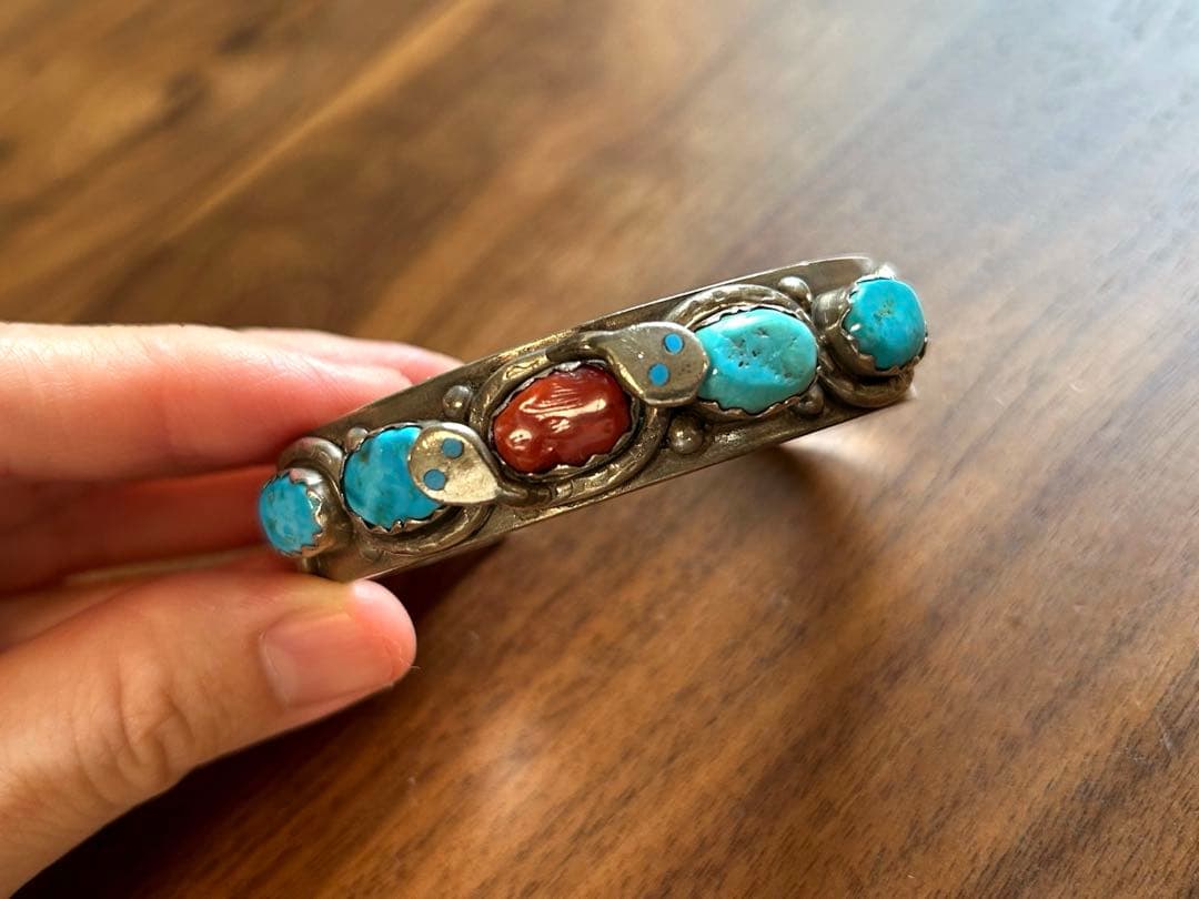 エフィーカラバサ　バングル