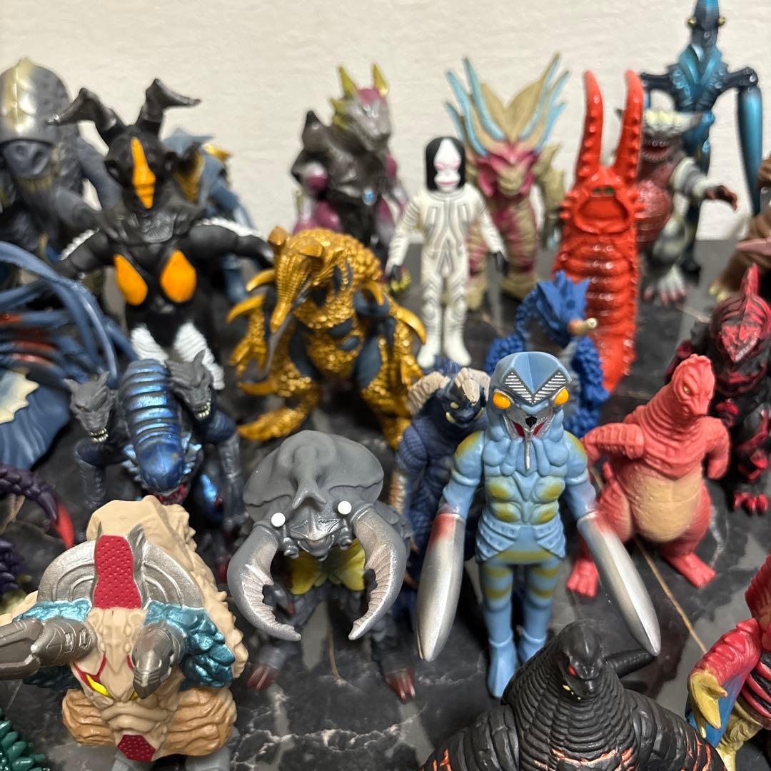ウルトラマン　フィギア　怪獣　大量　まとめ売り