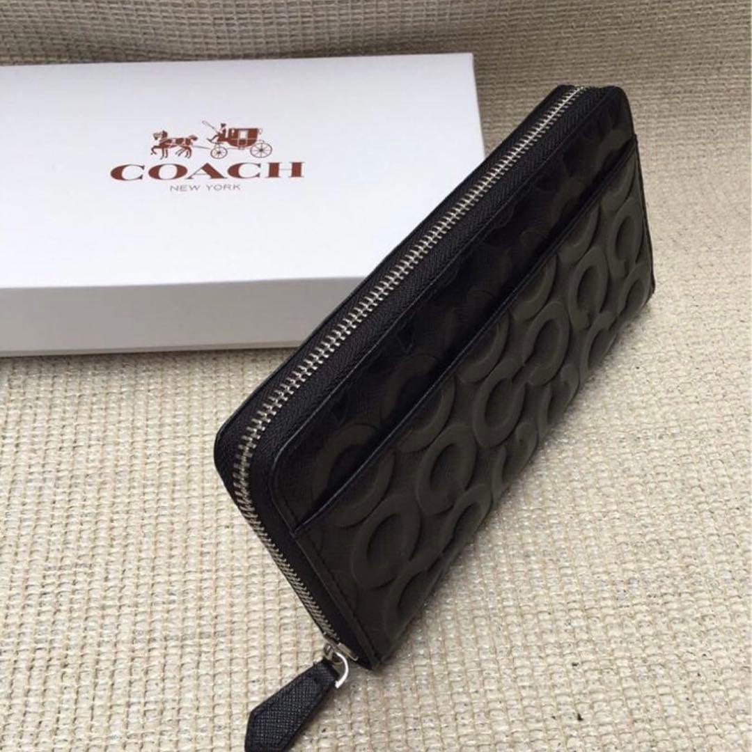 【人気】COACH コーチ 財布 ブラック エンボス加工 オプアート